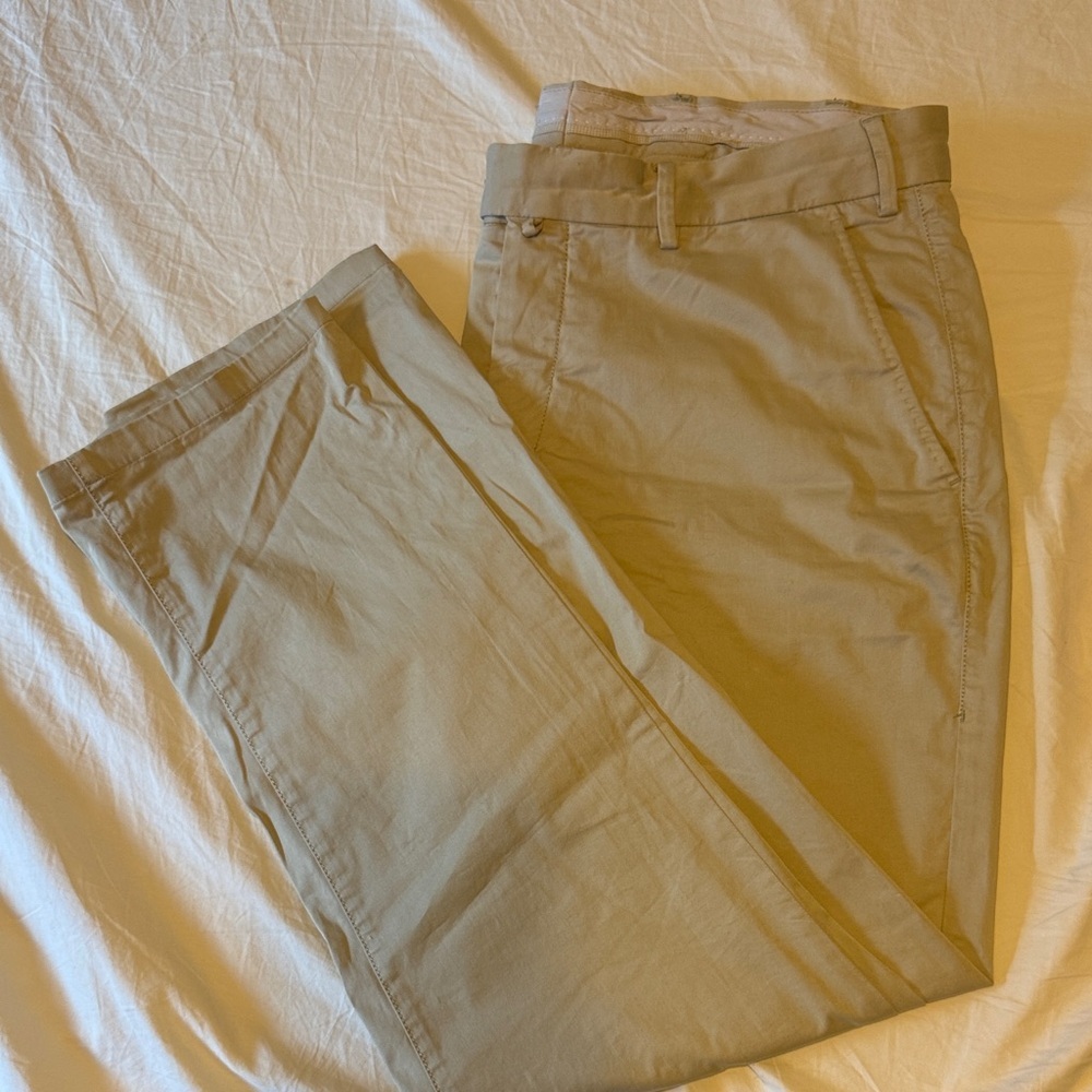 Men’s Suitsupply khakis size 50